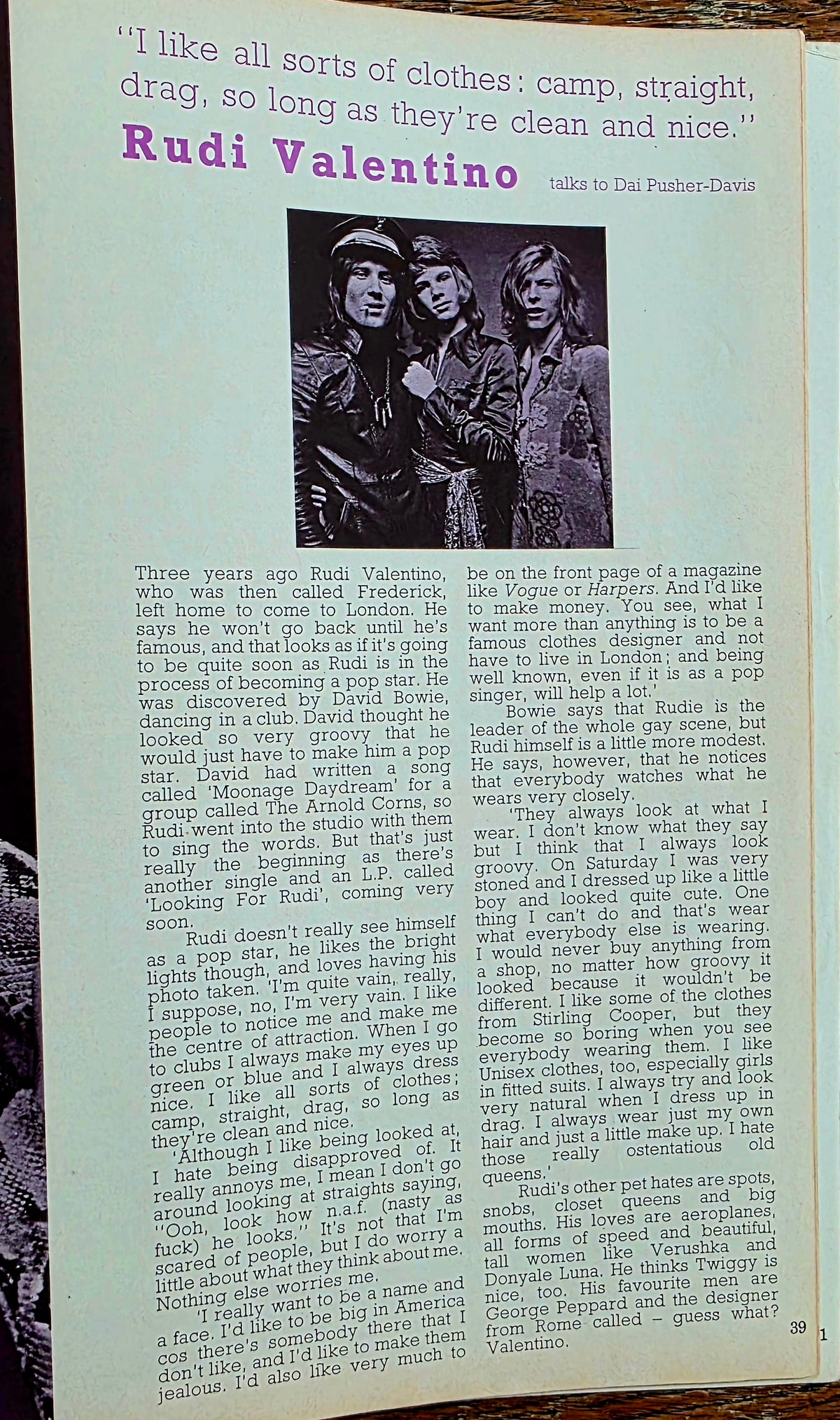 CURIOUS  #19 Good condition RARE DAVID BOWIE ISSUE- Men's/Women's Adult Glamour