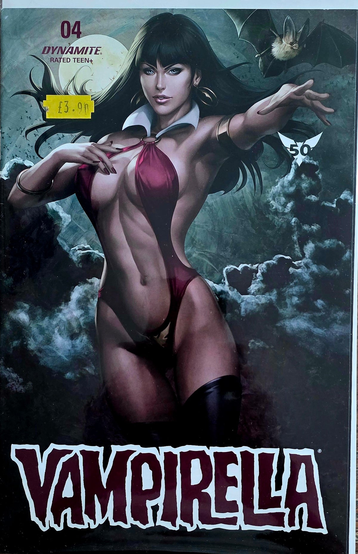 Vintage Vampirella #4 Variant Cover Excellent condition- Comic Graphic Magazine